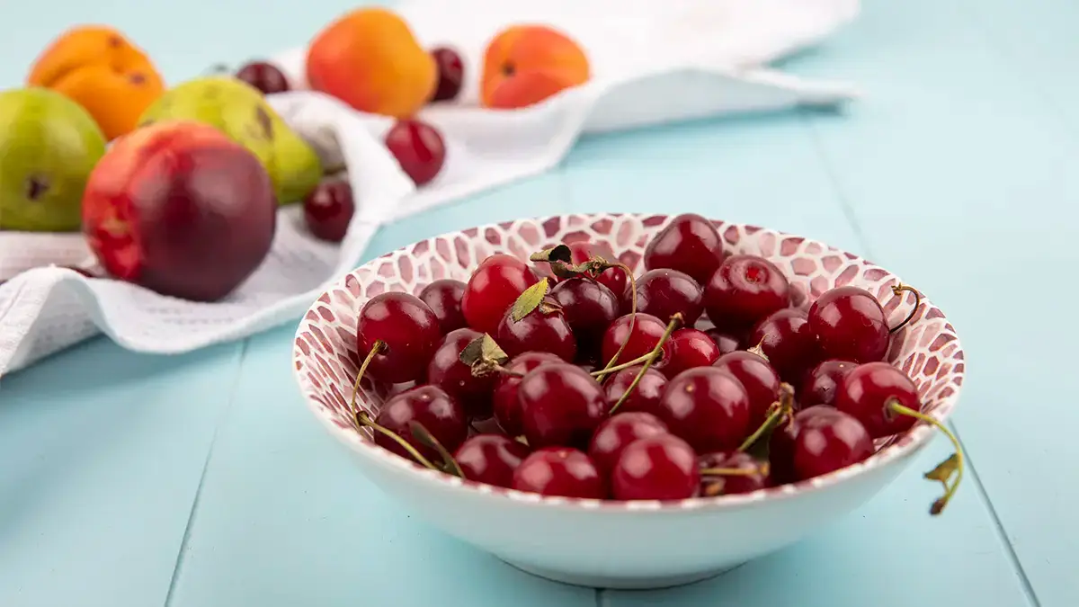 Benefits of Eating Cherries
